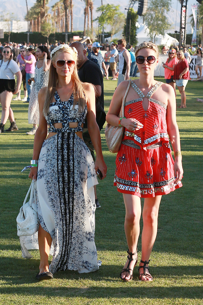 האחיות לבית הילטון באות לרקוד עם פשוטי העם (ספלאש ניוז)