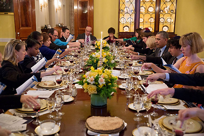 Obama's White House Seder (Photo: Pete Souza / White House)