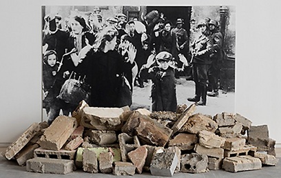 גוסטב מצגר. תצלומים היסטוריים: חיסול גטו ורשה  (צילום: אלעד שריג) (צילום: אלעד שריג)