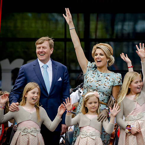 משפחת המלוכה (צילום: AFP) (צילום: AFP)