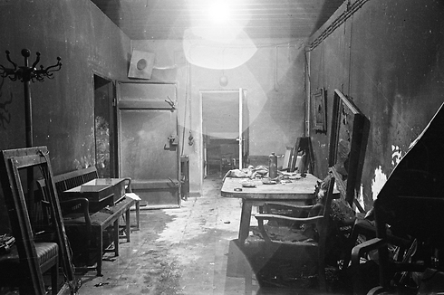 The destruction in Hitler's bunker (Photo: GettyImages)