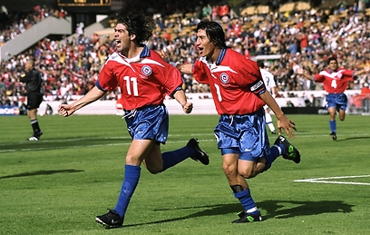 סאלאס וזאמורנו במונדיאל 98'. מי צריך לנצח כדי לעלות? (צילום: GettyImages) (צילום: GettyImages)