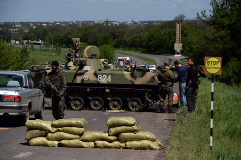 הצבא האוקראיני מתקרב לסלביאנסק (צילום: AFP) (צילום: AFP)