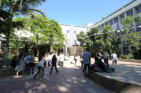 תיכון עירוני א' בתל אביב, היום (צילום: ירון ברנר) (צילום: ירון ברנר)