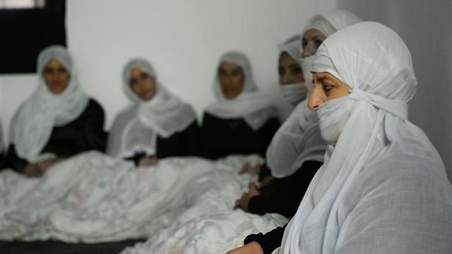 עדה סגורה. נשים מסורתיות ב"ערבאני" (צילום: זיו ברקוביץ') (צילום: זיו ברקוביץ')