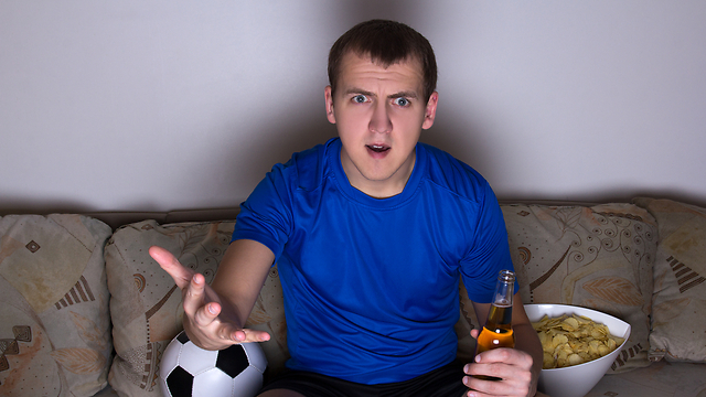 כמה קלוריות אתם צורכים במשחק כדורגל אחד? (צילום: shutterstock) (צילום: shutterstock)