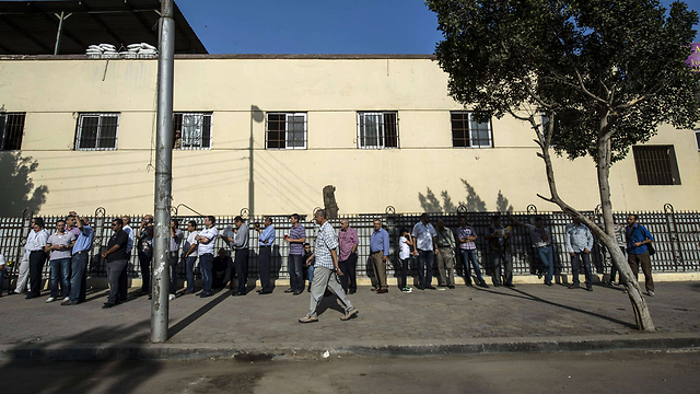 Voter lines in Cairo (Photo: AFP)