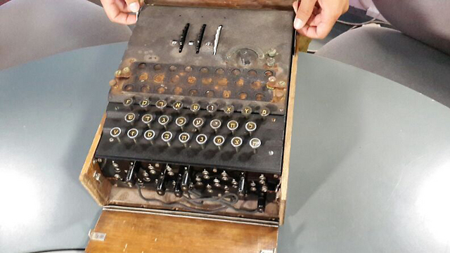 The Enigma machine was converted into Hebrew for use in the IDF. (Photo: Einat Alfasa) (Photo: Einat Alfasa)