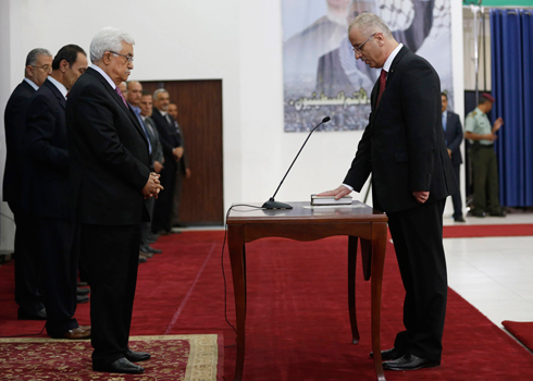 Swearing in the unity government memebers (Photo: Reuters) (Photo: Reuters)