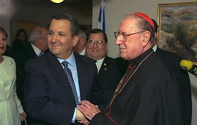 Cardinal O'Connor with former Prime Minister Ehud Barak. Played a role in the Vatican’s recognition of the State of Israel (Photo: Yaakov Sa'ar, GPO)