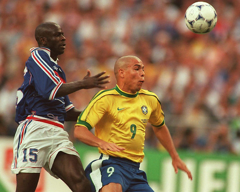זוכרים? רונאלדו במדי נבחרת ברזיל במונדיאל 1998 (צילום: gettyimages) (צילום: gettyimages)