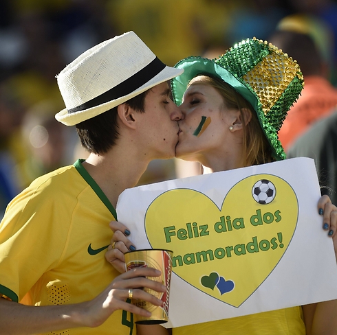 האהבה מעל הכל. ברזיל (צילום: AFP) (צילום: AFP)