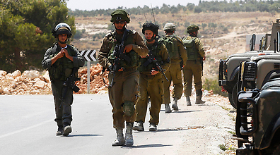 IDF troops searching for the missing teens in the West Bank (Photo: Reuters) (Photo: Reuters)