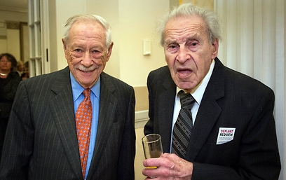 On the right, 93-year-old Holocaust survivor Edgar Krasa (Photo: AP)