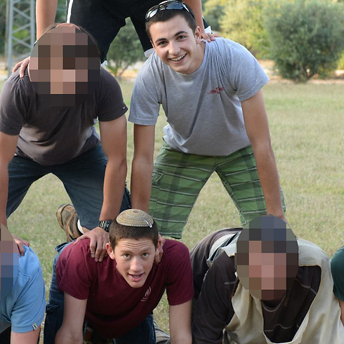 Gil-Ad Shaer (top row) and Naftali Frenkel in a photo taken the day of the kidnapping (Photo: Ehud Dahan)
