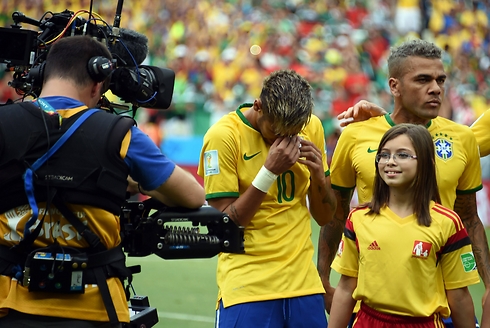 ניימאר. הדמעות של ההתרגשות יהפכו לדמעות של עצב? (צילום: AFP) (צילום: AFP)