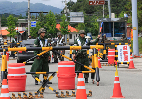 לא תקרית הירי הראשונה בגבול עם צפון קוריאה (צילום: AP) (צילום: AP)