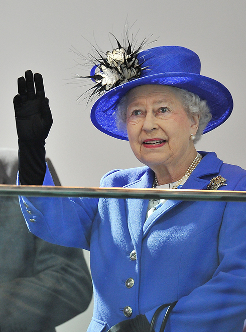 אליזבת מלכת אנגליה. גם היא מגיעה לווימבלדון (צילום: MCT) (צילום: MCT)