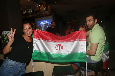 אוהדי נבחרת איראן בישראל במונדיאל 2014 (צילום: אורן אהרוני) (צילום: אורן אהרוני)