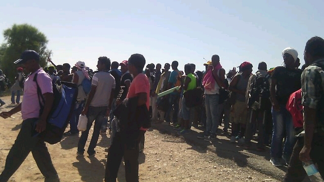 African asylum seekers at the Holot detention facility (Photo: Liat Bultzman)