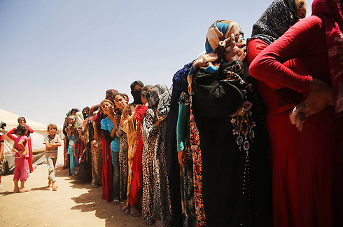 רוב ההרוגים - אזרחים. מחנה עקורים בעיראק (צילום: gettyimages) (צילום: gettyimages)