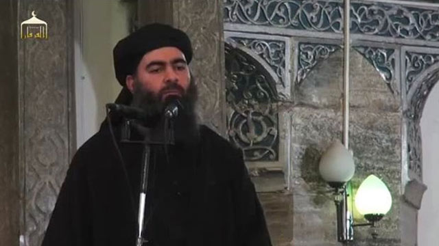 מנהיג דאעש אל-בגדאדי. מפעיל שתי ממשלות נפרדות ()