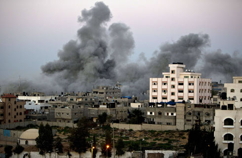 Smoke above Gaza Strip (Photo: AFP)