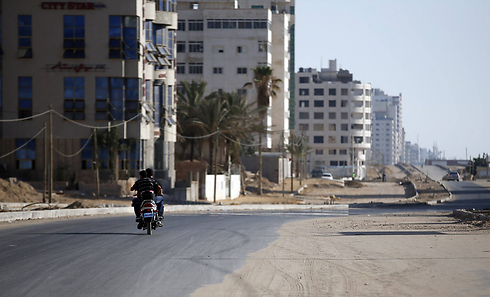 רחובות נטושים בעזה (צילום: AFP) (צילום: AFP)