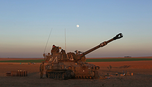 IDF tank on Gaza border (Photo: EPA) (Photo: EPA)