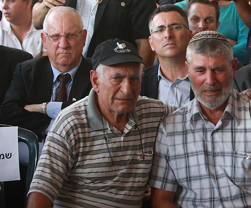 President-elect Reuven Rivlin alongside Interior Minister Gideon Sa'ar at funeral on Wednesday (Photo: Avi Mualem) (Photo: Avi Mualem)