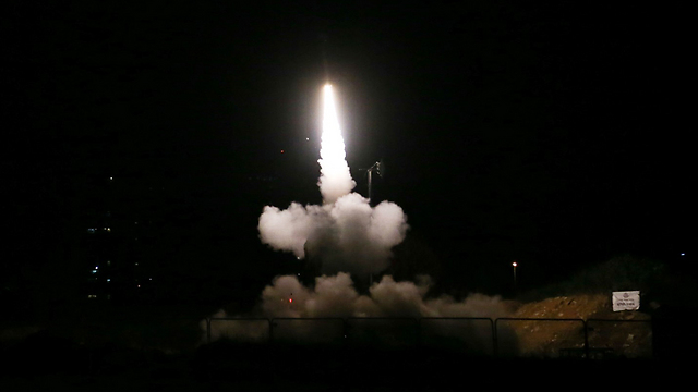 Iron Dome battery fires interceptor during Operation Protective Edge (Photo: Yaron Brener)