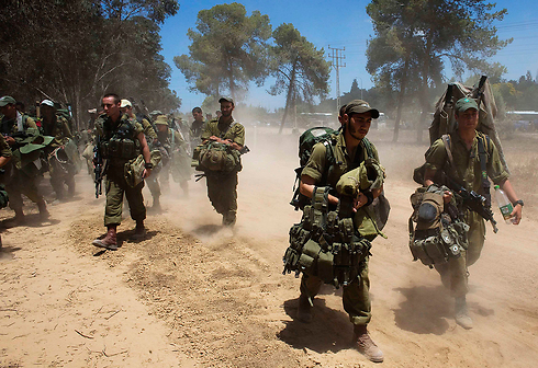 IDF troops on the Gaza border (Photo: Reuters) (Photo: Reuters)