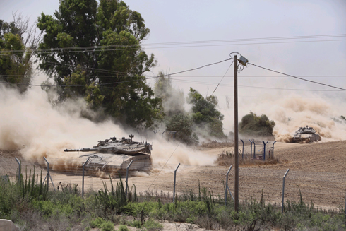 כוחות צה"ל בגבול רצועת עזה (צילום: גיל יוחנן) (צילום: גיל יוחנן)