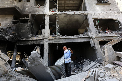 Taking in the damage in Gaza. (Photo: EPA) (Photo: EPA)