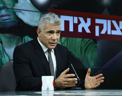 Finance Minister Yair Lapid speaking at the Ynet studio (Photo: Ofer Amram) (Photo: Ofer Amram)