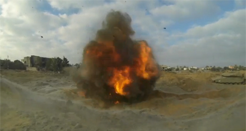 פיצוץ מנהרה במהלך המבצע האחרון בעזה (צילום: דובר צה"ל) (צילום: דובר צה