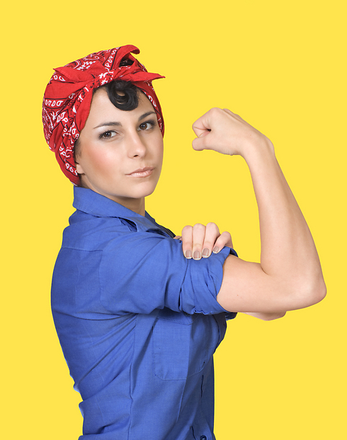אישה חזקה בטוחה בעצמה ולא צריכה להתנצל על מי שהיא (צילום: Shutterstock) (צילום: Shutterstock)