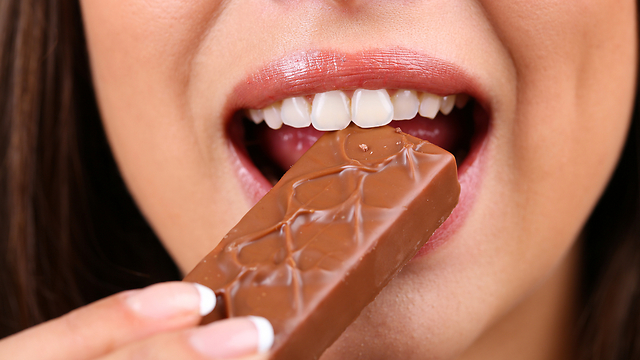 החדשות הטובות: כל שוקולד עשוי מפולי קקאו (צילום: shutterstock) (צילום: shutterstock)