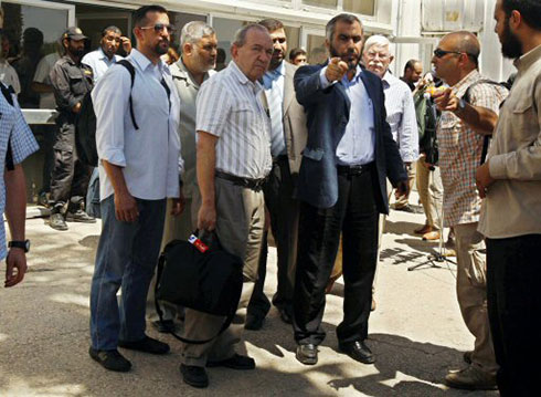 The Goldstone team of investigators in the Gaza Strip after Operation Cast Lead. (Photo: Reuters) (Photo: Reuters)