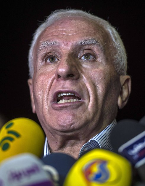 ראש המשלחת הפלסטינית למשא ומתן עזאם אל אחמד (צילום: AFP) (צילום: AFP)