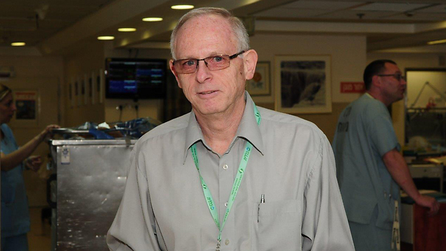 ד"ר אהוד דוידסון, מנהל בית חולים סורוקה. תביעה חריפה (צילום: הרצל יוסף) (צילום: הרצל יוסף)