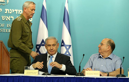Netanyahu, Ya'alon, and Gantz. All three are reportedly criticized in the comptroller's report. (Photo: Amit Shabi)