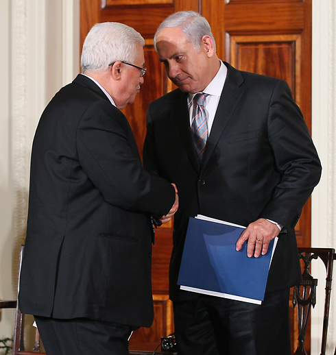 With Netanyahu. Abbas has given up hope on the negotiations with Israel (Photo: Gettyimages)