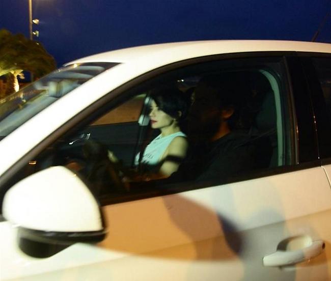 טוב שבאתם! יוסי מזרחי ונינט טייב חונים (צילום: אמיר מאירי)