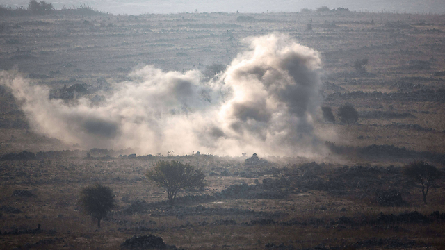The fighting in Quneitra as seen from the Israeli side (Photo: AFP)
