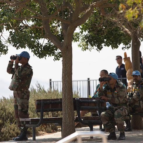 UN peacekeepers surveying battlefield on Golan (Photo: AP)