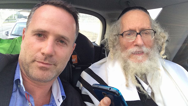 Rabbi Berland (right) with his attorney.