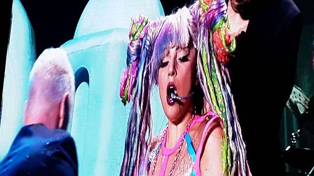 It was almost impossible the count the number of outfits and wigs Gaga changed on stage (Photo: Stelli Solomonov) 