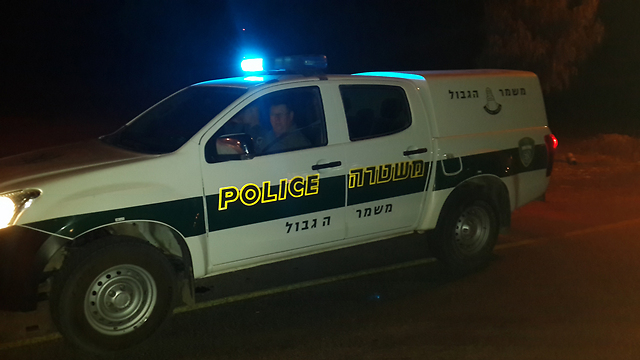Police cruiser at scene of rocket fire in Eshkol (Photo: Roi Idan)