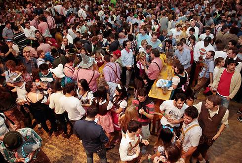 שמח באוקטוברפסט (צילום: Getty Images)